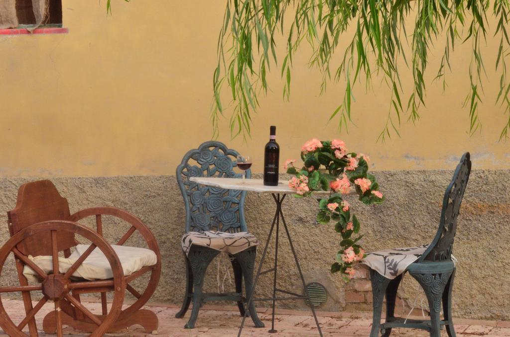 Villa Fattoria Antonella à San Gimignano Extérieur photo
